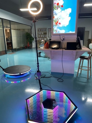 Affichage holographique 3D rotatif automatique 360 degrés Selfie photo Booth