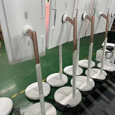 32 pouces Stand Portable Smart Interactive Touch Kiosque mobile sans fil LCD écran tournable
