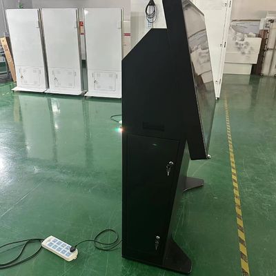 Écran tactile de 55 pouces stand kiosque moniteur LCD Pcap avec ordinateur i7 intégré