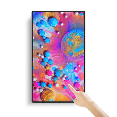 Signalisation numérique murale de 65 pouces 4K Ultra HD avec 4 mm/10 mm de bords et panneau tactile infrarouge