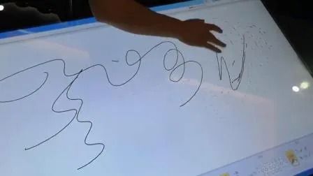 Borne interactive tactile personnalisée de 43 pouces avec résolution 1920x1080